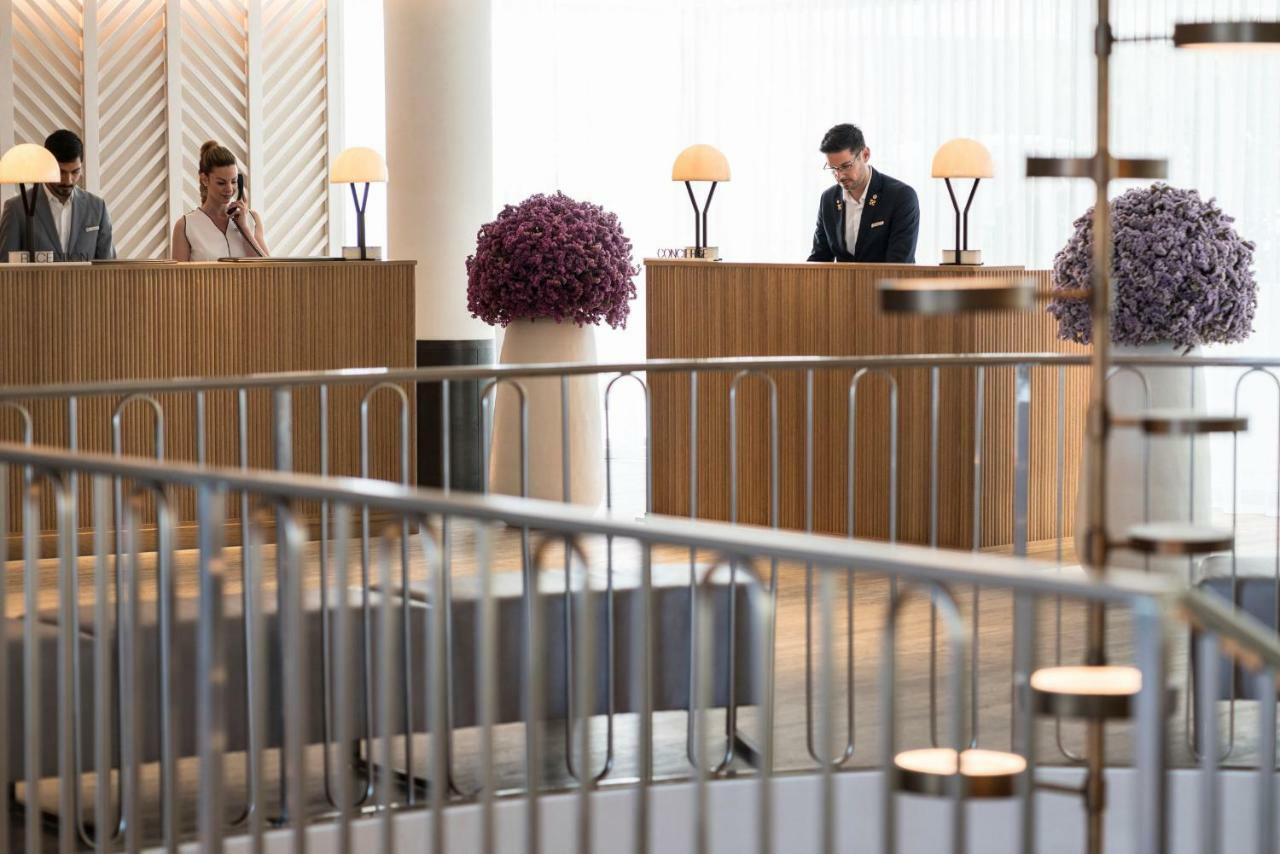 Four Seasons Astir Palace Hotel Atene Esterno foto